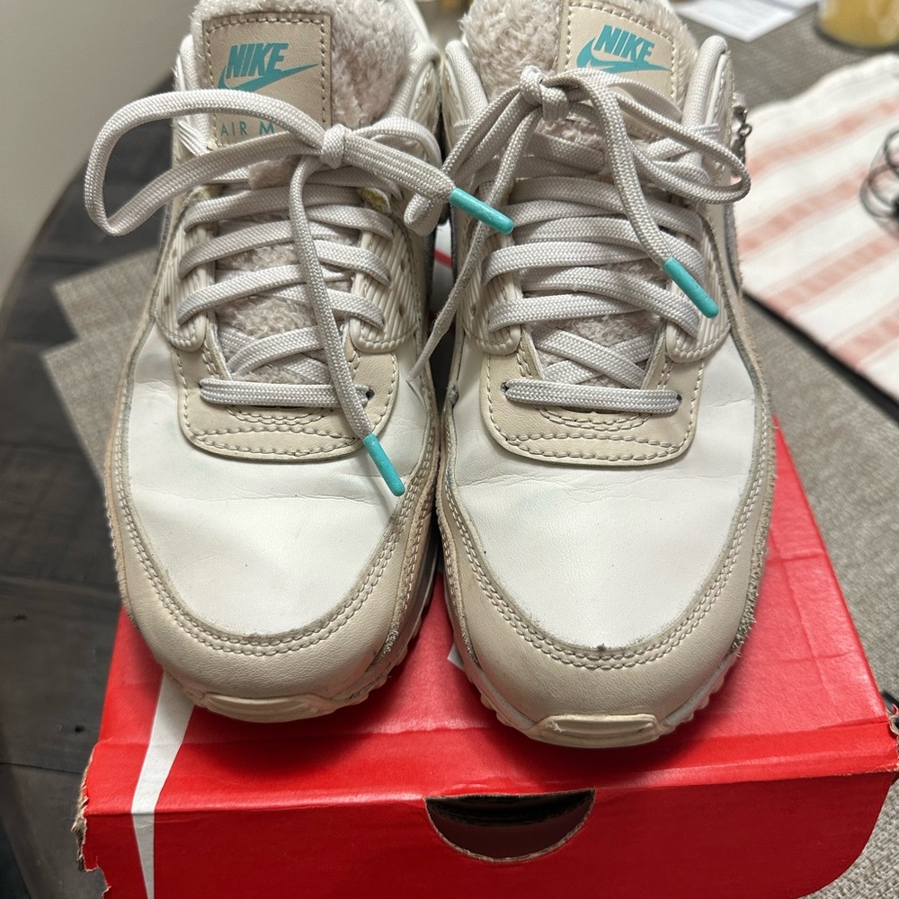 Women’s Air Max 90 - Picture 7 of 9